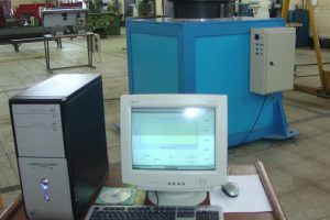 دستگاه اندازه‌گیری ممان اینرسی اجسام تا وزن 5 تن جهت تکمیل طراحی سیستم‌های ناوبری