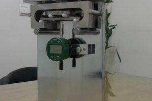 طراحی و ساخت ابزار اندازه‌گیری میزان خزش فولاد در محیطهای شیمیائی