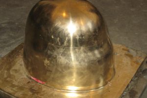 طراحی و ساخت قالب تولید کلاههای ضدگلوله با تکنولوژی پخت تحت دما و زمان خاص (سمبه کلاه)